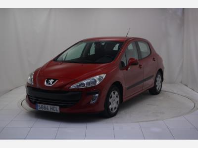 Ver ficha PEUGEOT 3008 1.2i PureTech 130CV S&S Allure 5P